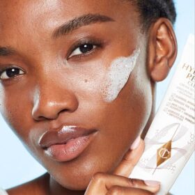 COFFRET DÉCOUVERTE DE SOINS CHARLOTTE’S HYDRATION REVIVAL – Kit De Soin Format Voie