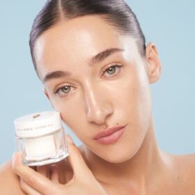 COFFRET DÉCOUVERTE DE SOINS CHARLOTTE’S HYDRATION REVIVAL – Kit De Soin Format Voie