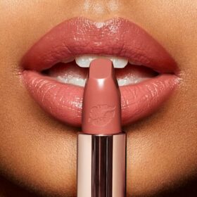 Hot Lips 2 RECHARGE « IN LOVE WITH OLIVIA »