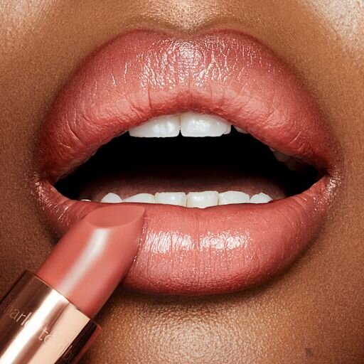 K.I.S.S.I.N.G LIP KIT – KIT DE MAQUILLAGE DES LÈVRES