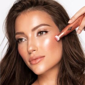 KIT « Beautiful Skin Glow » DE CHARLOTTE : DES ÉCONOMIES MAGIQUES