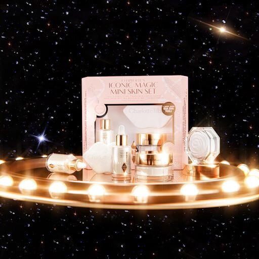 KIT DE SOIN DU VISAGE EMBOUTILLÉ EN FORMAT VOYAGE « MAGIC MINI SKIN SET » DE CHARLOTTE