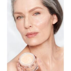 KIT DE SOIN « DUO POUR UNE PEAU ÉCLATANTE DE NUIT » DE CHARLOTTE