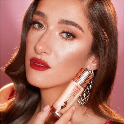 KIT « FLAWLESS, PORELESS GLOW » DE CHARLOTTE : DES ÉCONOMIES MAGIQUES