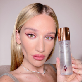 KIT VISAGE « PRIME, SET & GLOW » DE CHARLOTTE