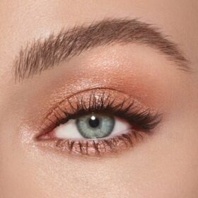 LE KIT POUR LES YEUX « DREAMY MESMERISING EYE DUO » DE CHARLOTTE