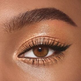 LE KIT POUR LES YEUX « DREAMY MESMERISING EYE DUO » DE CHARLOTTE