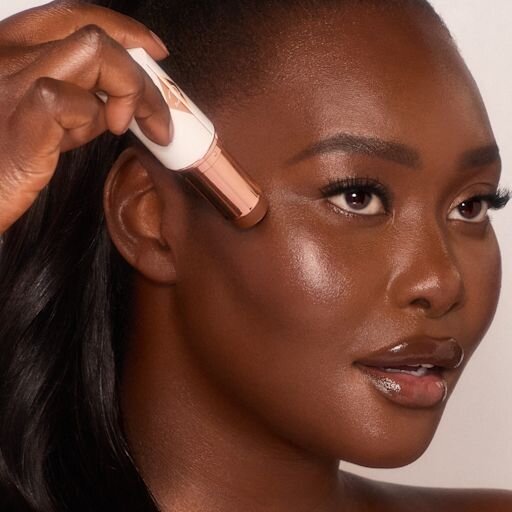 UNREAL SKIN SHEER GLOW TINT – STICK DE FOND DE TEINT HYDRATANT 15 DEEP